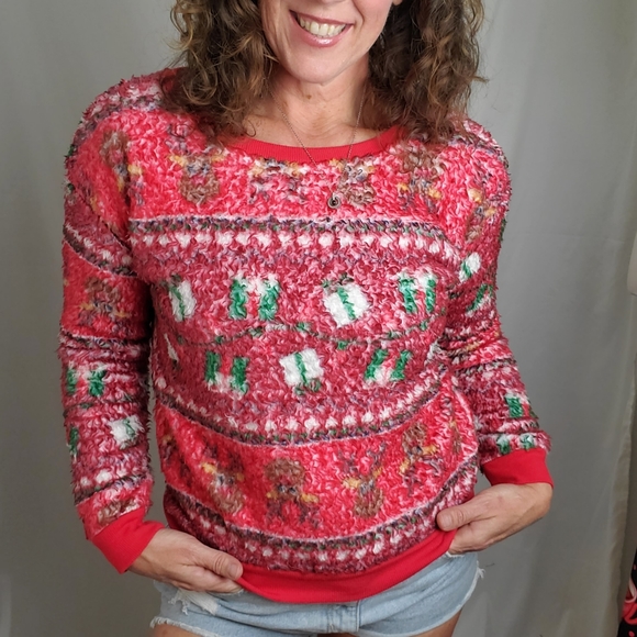 No Boundaries fleece Christmas reindeer present sweatshirt - Picture 2 of 8